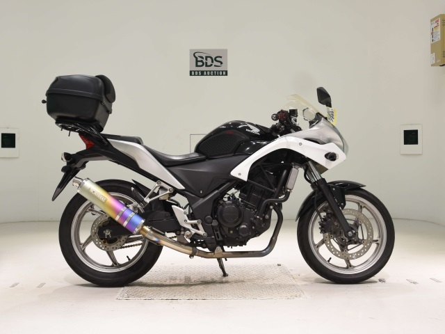 Honda CBR250R 2011