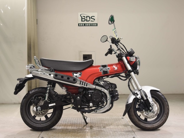 Honda DAX125 2022