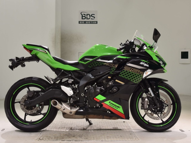 Kawasaki NINJA ZX-25R 2021