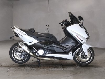 Yamaha T-MAX530 2044