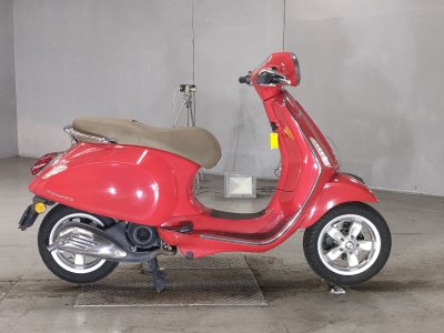 Vespa PRIMAVERA50