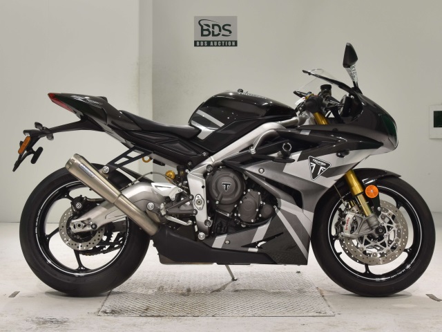 Triumph DAYTONA MOTO2 765 2020