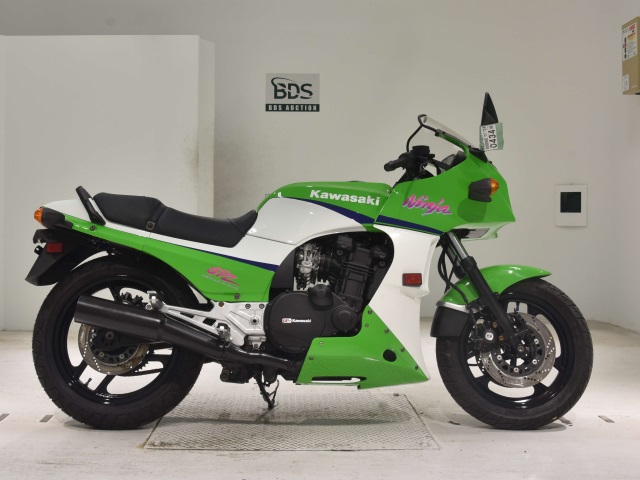 Kawasaki GPZ900R 1985