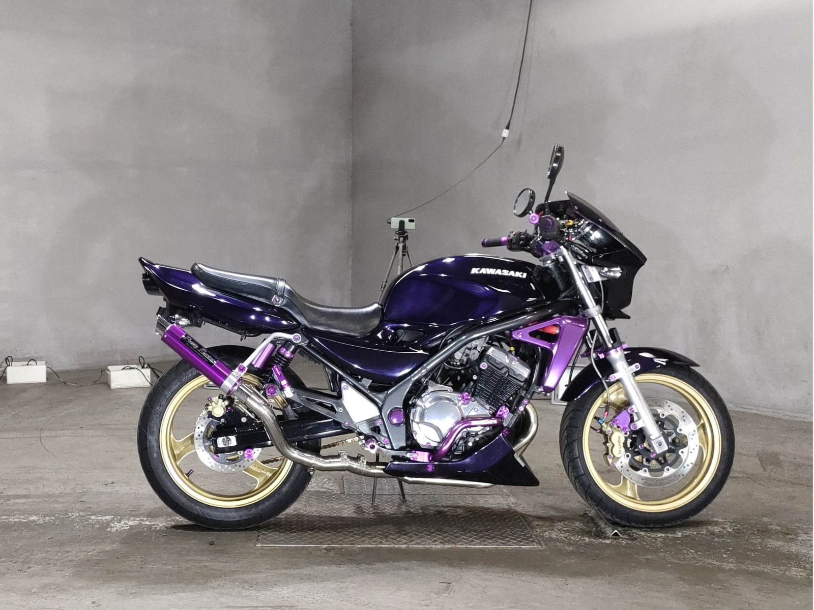 Kawasaki BALIUS ZR250 2003