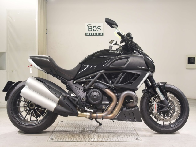 Ducati DIAVEL 2013