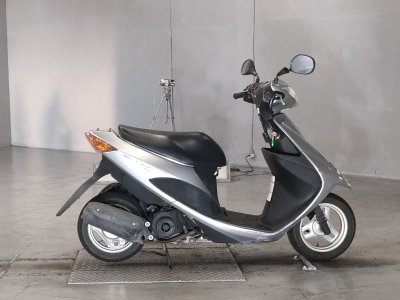 Suzuki ADDRESS V50
