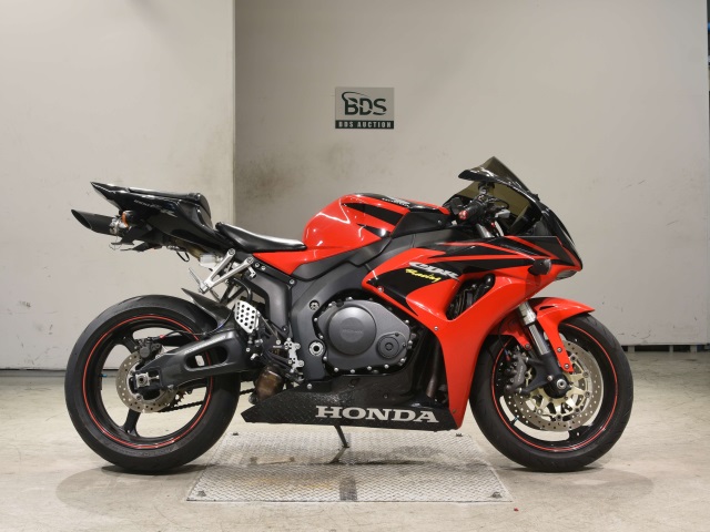 Honda CBR1000RR 2006