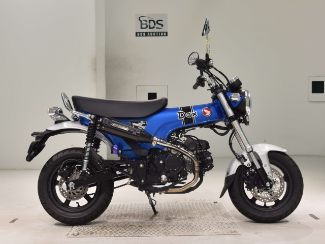 Honda DAX125 2025