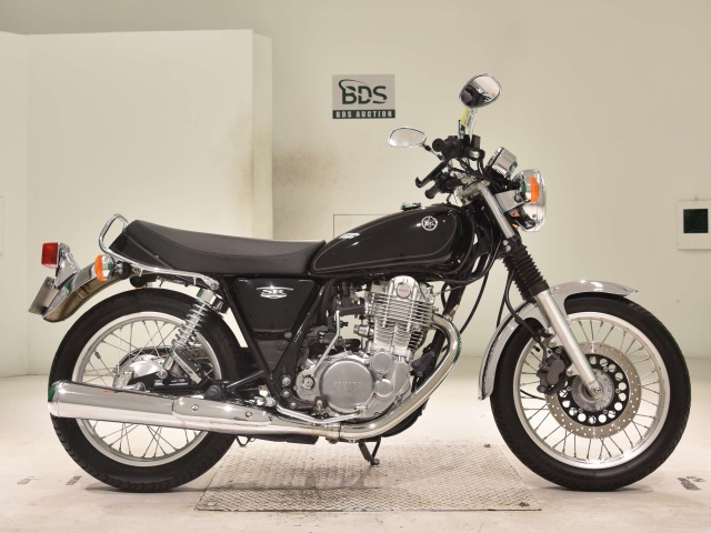 Yamaha SR400 2018