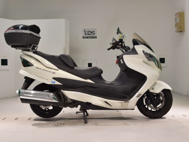 Suzuki SKYWAVE 250S