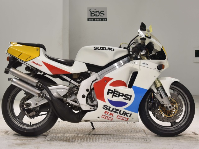 Suzuki RGV250 1992
