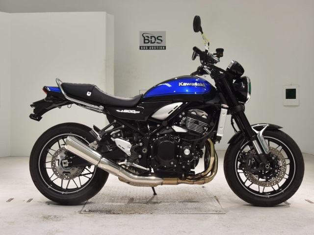 Kawasaki Z900RS 2023
