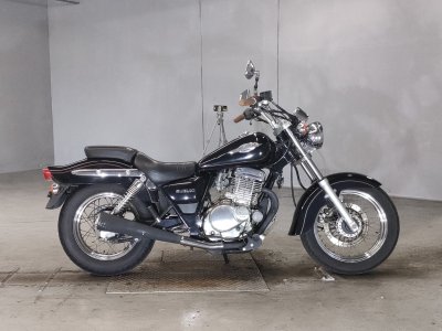 Suzuki MARAUDER250