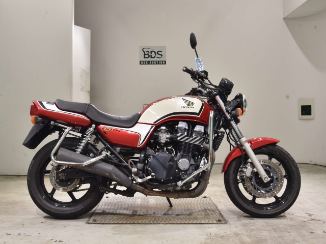 Honda CB750SFK 2011