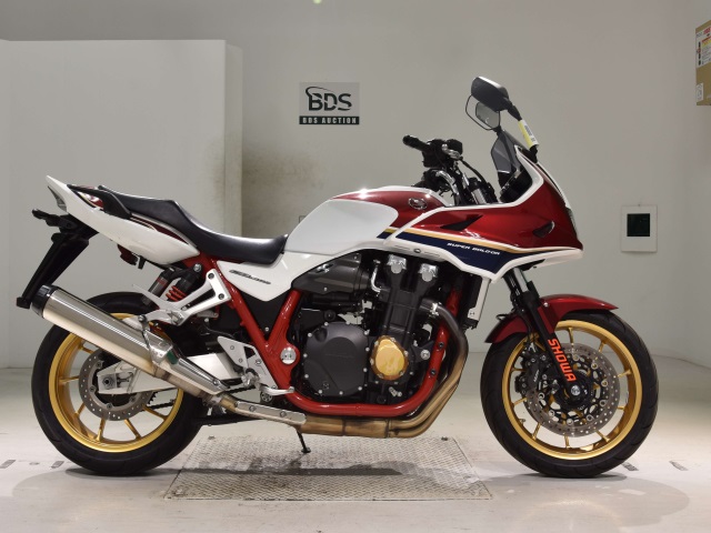 Honda CB1300SF 2022