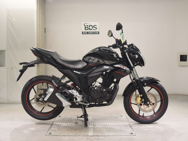 Suzuki GIXXER150