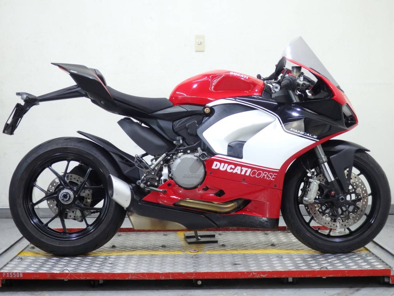 Ducati 955 PANIGALE V2 2020