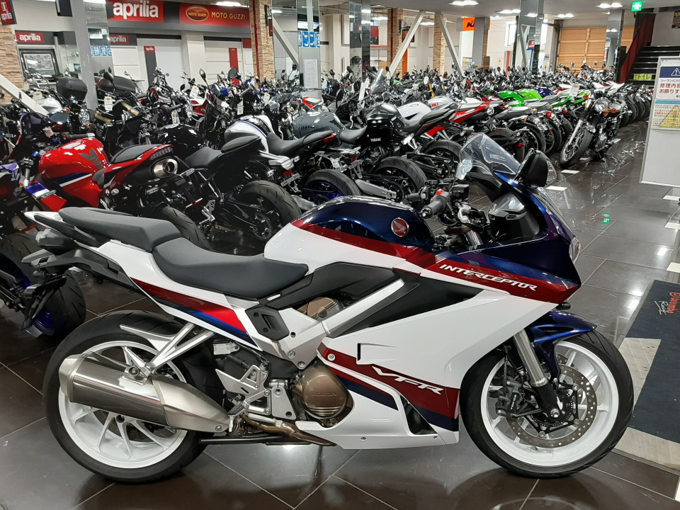 Honda VFR800F 2022