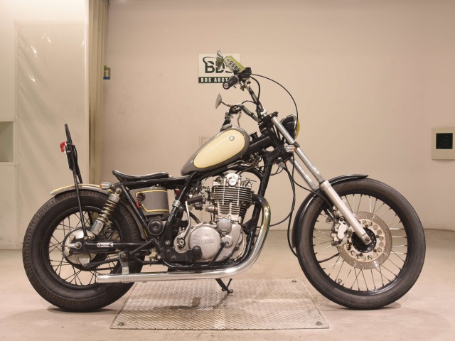 Yamaha SR400 2006