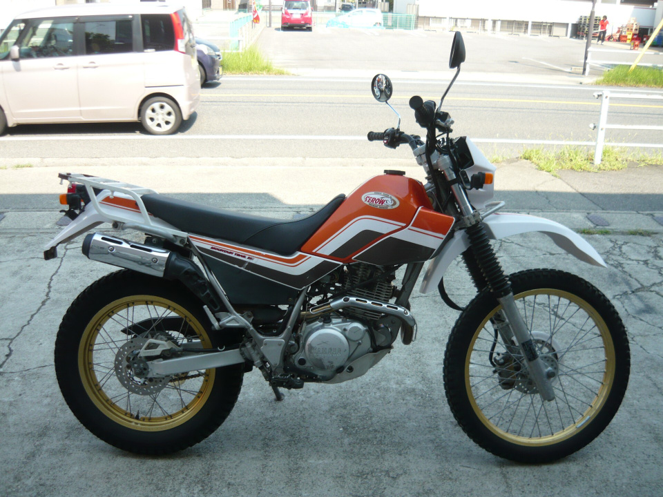 Yamaha SEROW XT225 2000