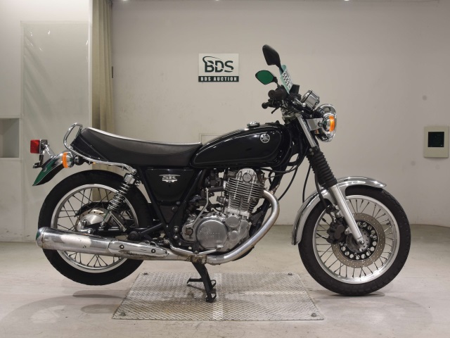 Yamaha SR400 2015