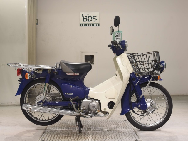 Honda C50 2002