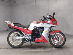 Kawasaki GPZ900R 1985
