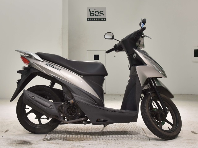 Suzuki ADDRESS V110