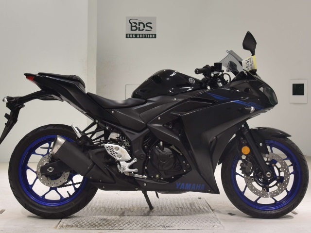 Yamaha YZF-R25A 2018