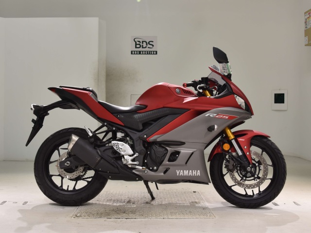 Yamaha YZF-R25A 2019