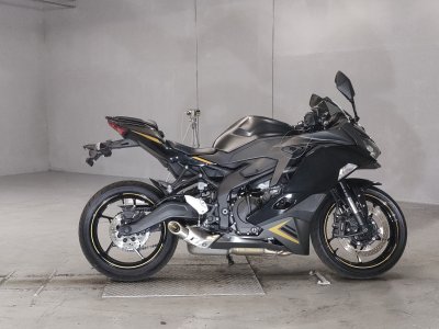 Kawasaki NINJA ZX-25R 2022