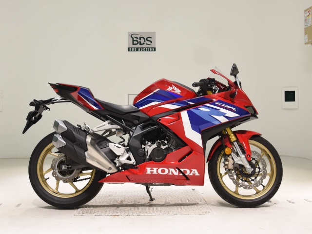 Honda CBR250RR 2023