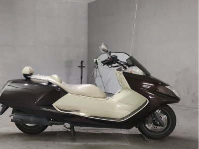 Yamaha MAGZAM