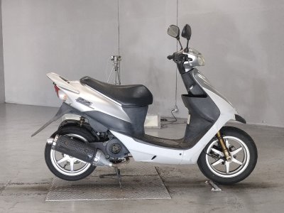 Suzuki SEPIA ZZ