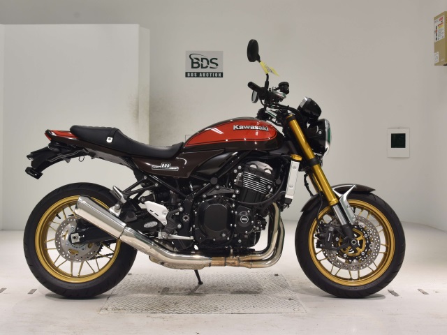 Kawasaki Z900RS 2022