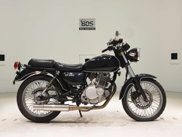 Suzuki ST250
