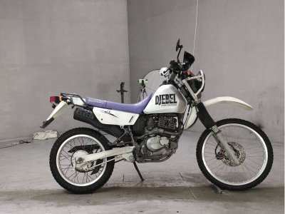 Suzuki DJEBEL200