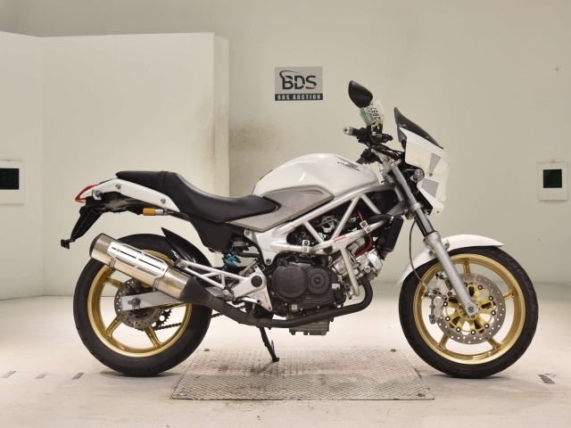 Honda VTR250 2011