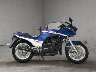 Kawasaki GPZ900R 1989