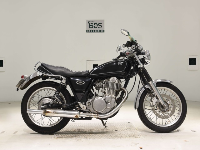 Yamaha SR400 2005