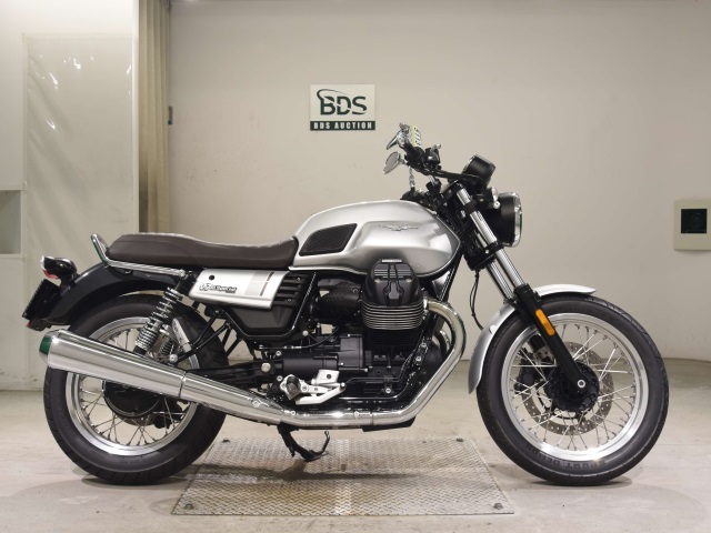 Moto Guzzi V7 3 SPECIAL 2020