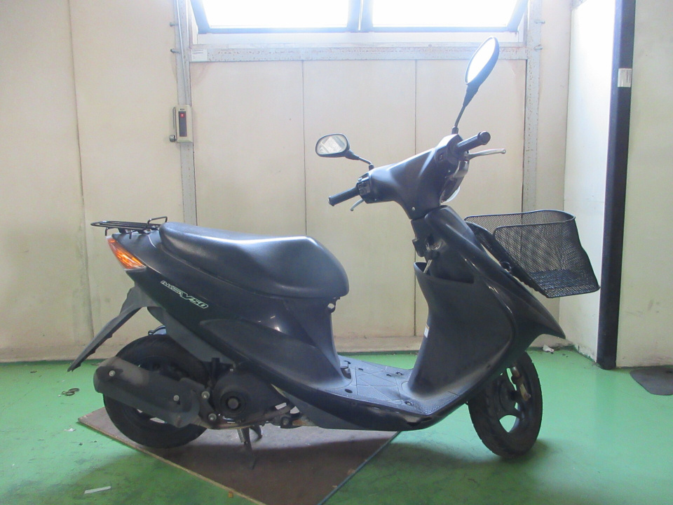 Suzuki ADDRESS V50
