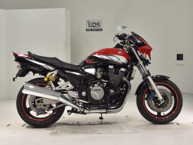 Yamaha XJR1300 2004