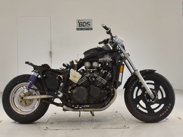 Yamaha V-MAX1200