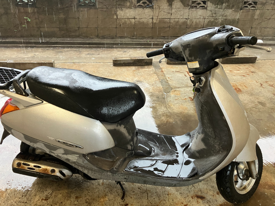 Honda LEAD100 2001