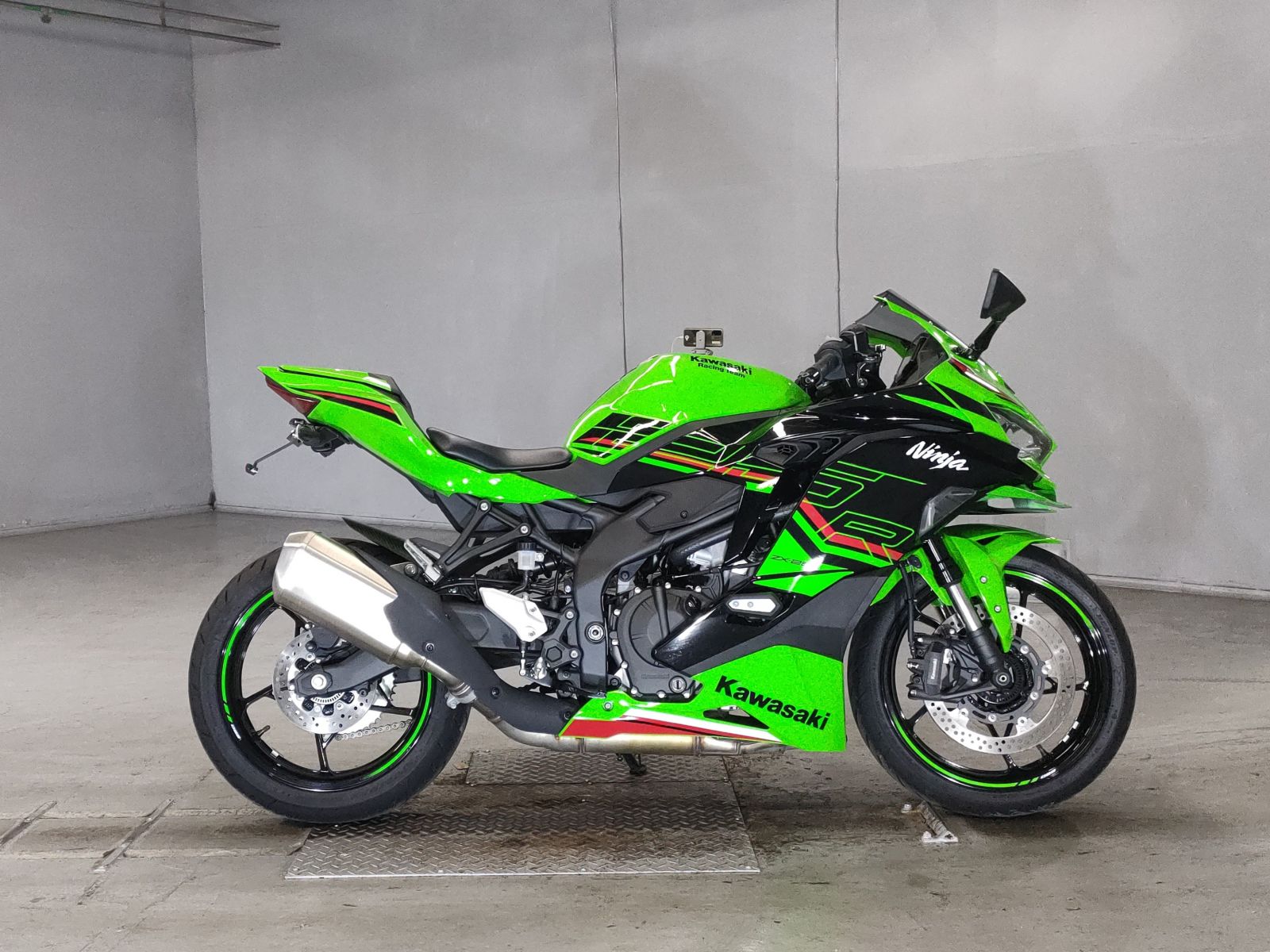 Kawasaki NINJA ZX-25R KRT 2024