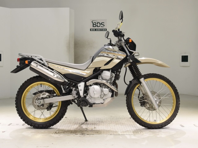 Yamaha SEROW XT250 2017
