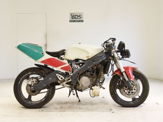 Yamaha TZR250R
