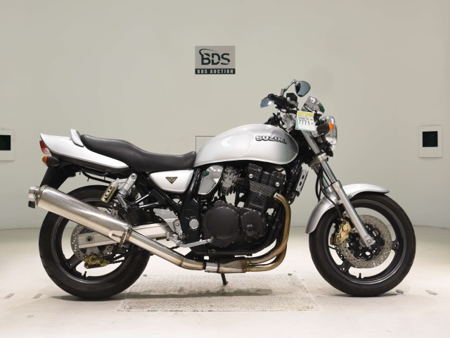 Suzuki GSX400 INAZUMA 1997