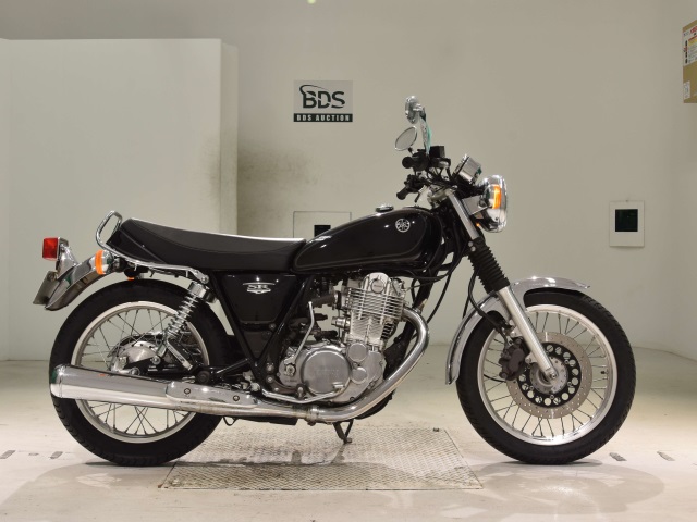 Yamaha SR400 2016